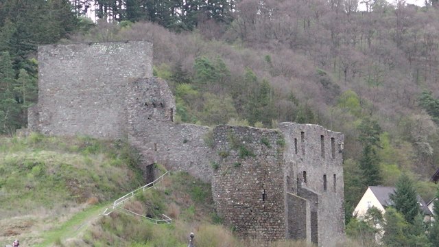 99-blick-auf-die-ruine-virneburg